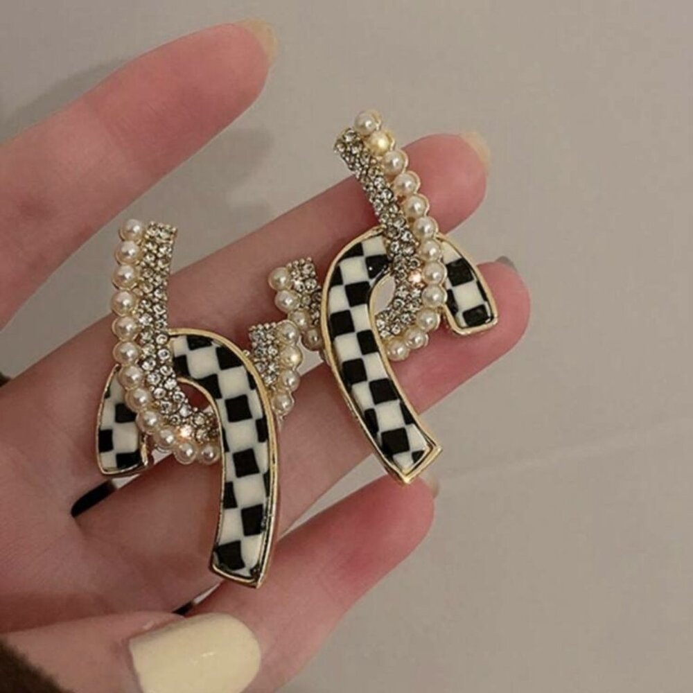 Checkerboard Pattern Earrings Niche Design Earrings for Women